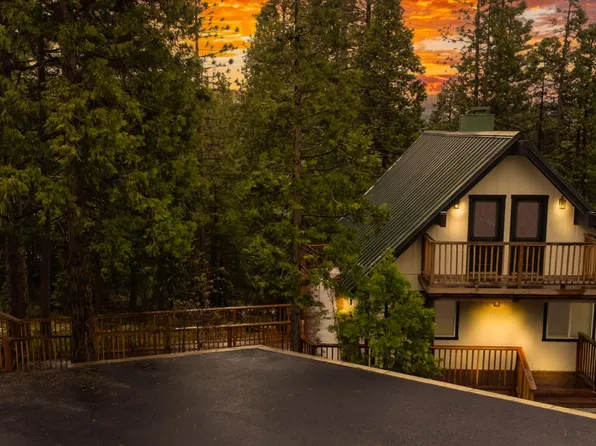 29696 Lassen Dr, Long Barn, CA 95335