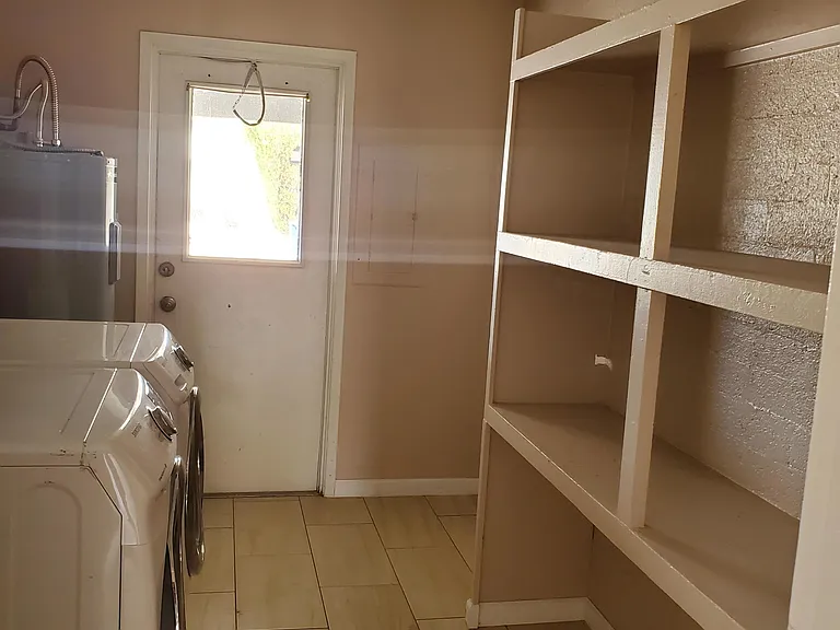 1719 E Gaylon Dr — Photo 11