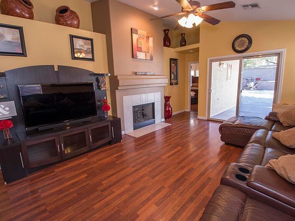 4th image of 8930 N School Hill Dr