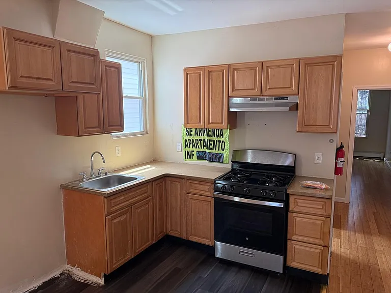 603 S 20th St #1 — Photo 12