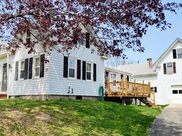 13 School Road, Charleston, ME 04422