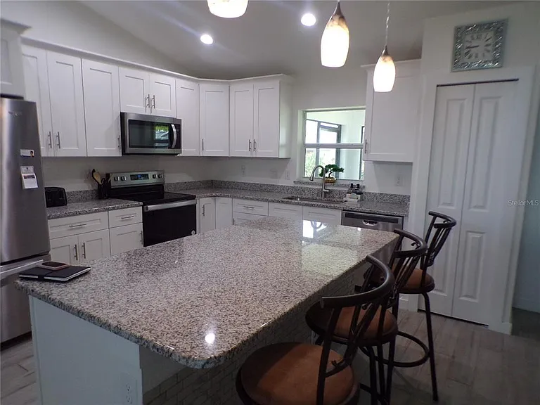 334 Millport St NW — Photo 3