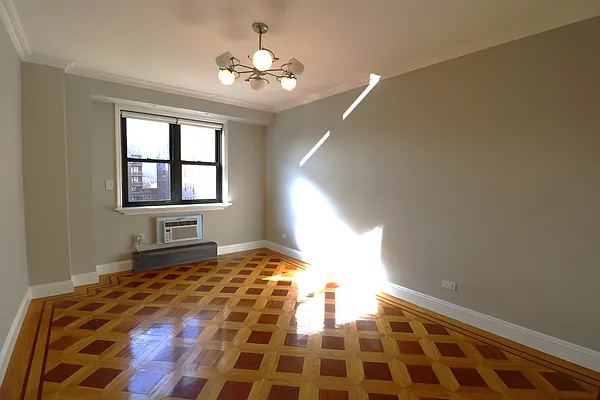 Rented by Akam Sales and Brokerage | media 2