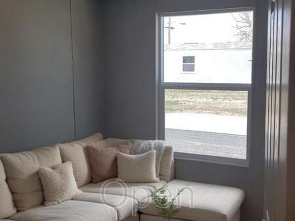 120 Terry Blvd, Gering, NE