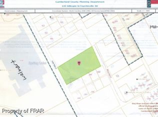 314 Pine Tree Ln, Spring Lake, NC 28390