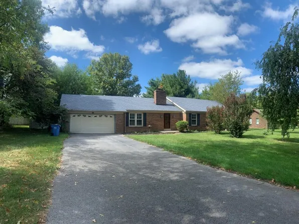 1133 Secretariat Dr W, Danville, KY 40422