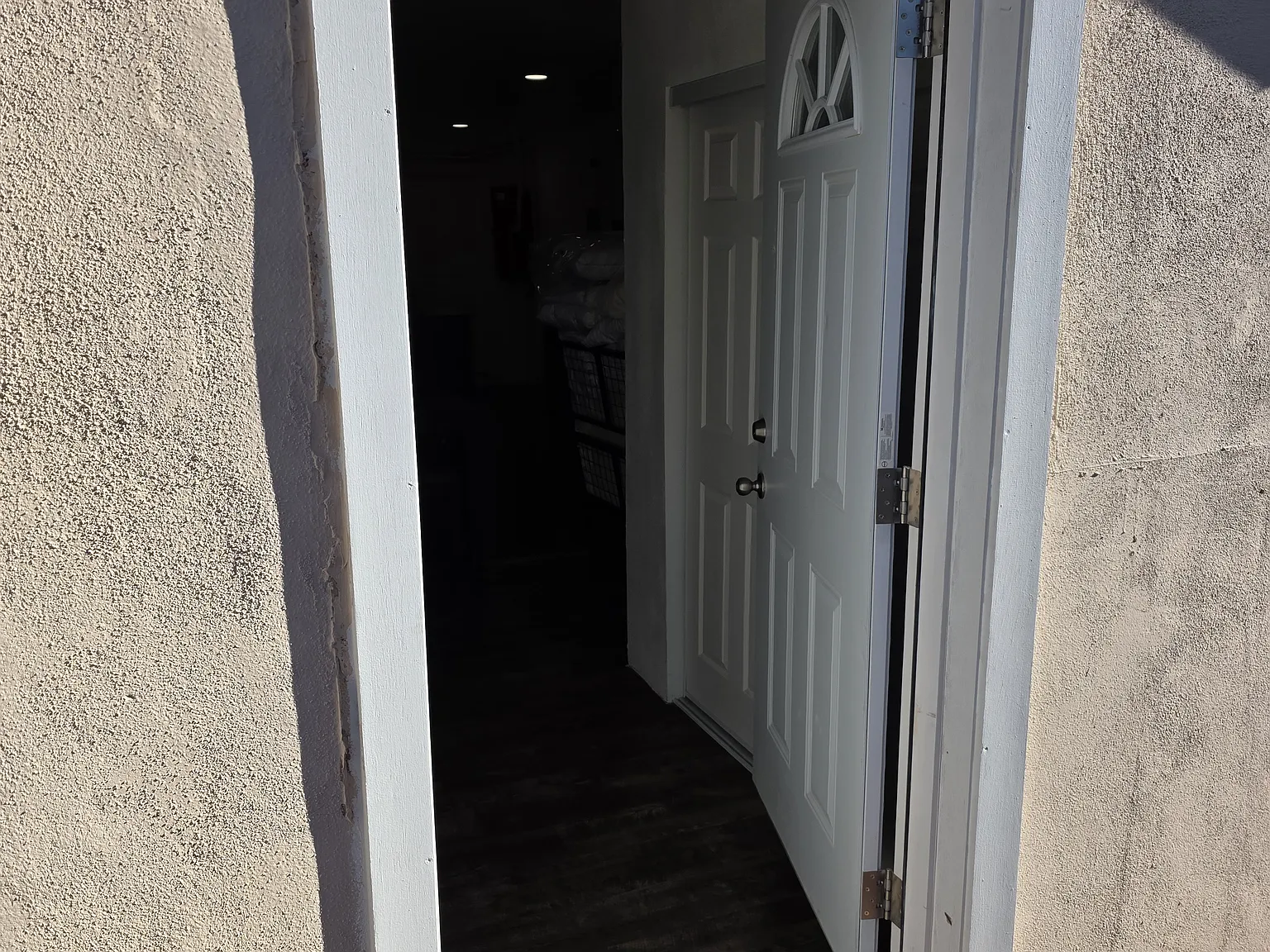 Studio, 750 sqft, $1,300 — Photo 3