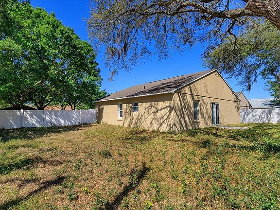4th image of 1599R Woodwind Dr