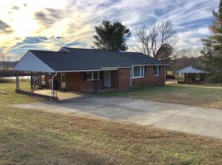 4261 Chub Lake Rd, Roxboro, NC 27574