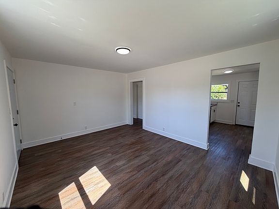 3rd image of 2631 Martin Luther King Jr Ave