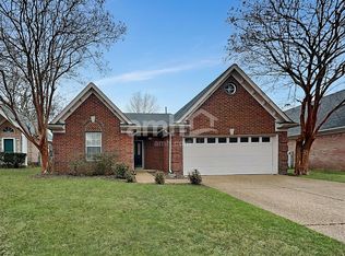 10085 Woodland Grove Dr, Arlington, TN 38002