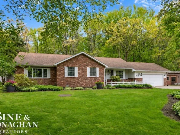 9017 Stone Rd, Algonac, MI 48001