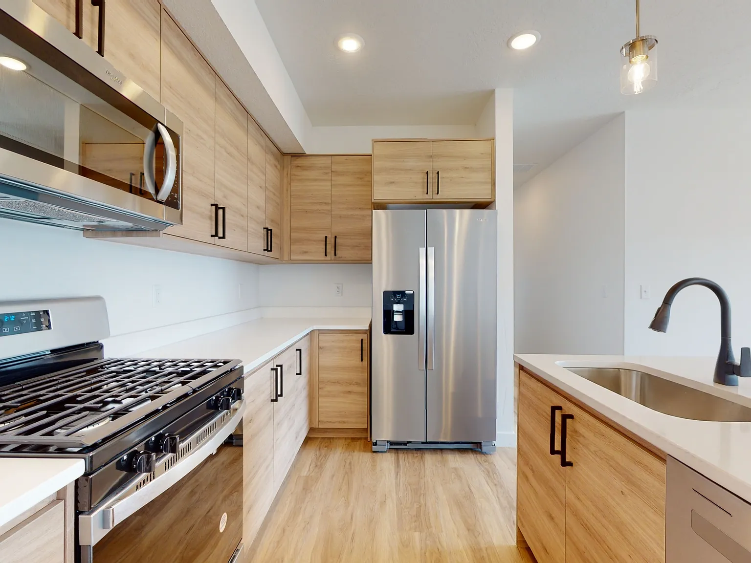 SM Bldg 05: Unit 508 - 508 — Photo 3