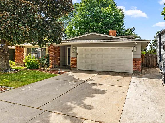 2nd image of 3541 N Pepperwood Dr