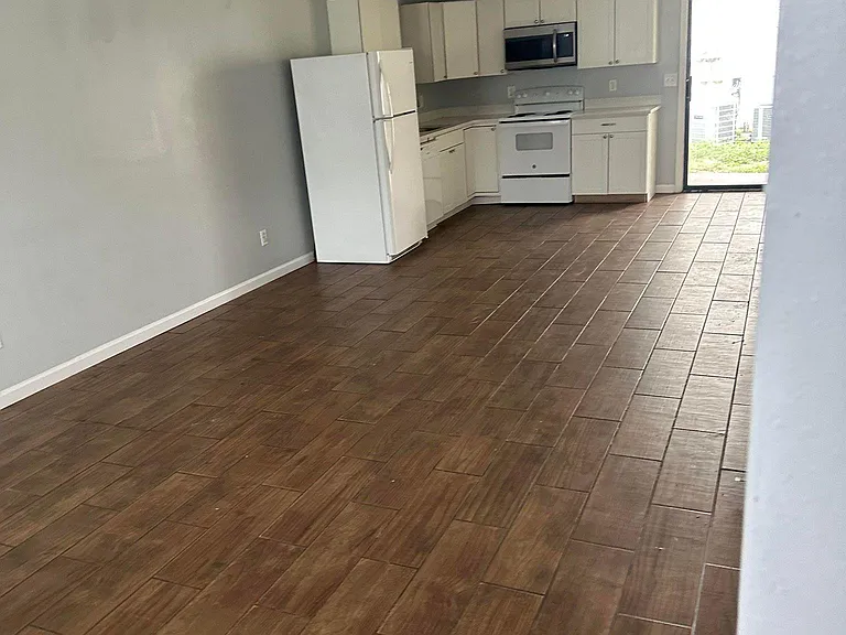 6101 Harvey St #23 — Photo 4