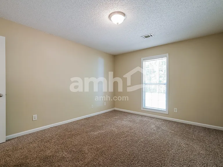 1633 Amalie Dr — Photo 14