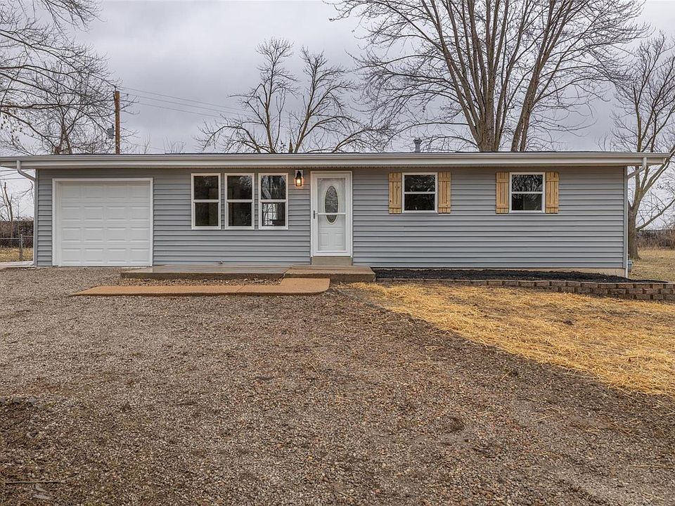 1st image of 324 Oakborough Dr