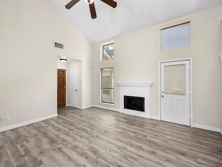 15419 Scenic Haven Dr — Photo 5