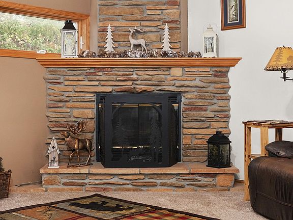 2nd image of 1713 E Howard Dr