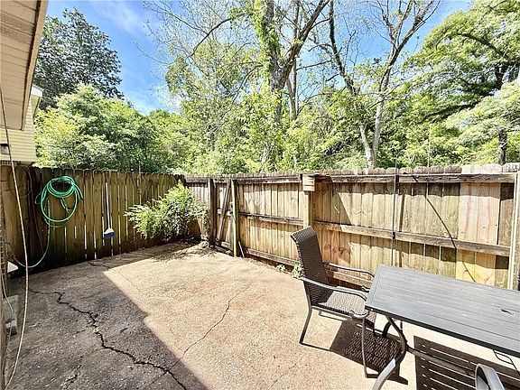 3rd image of 4017 Cottage Hill Rd APT 34