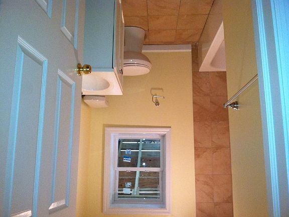 Full Bath w/ Tub & Shower