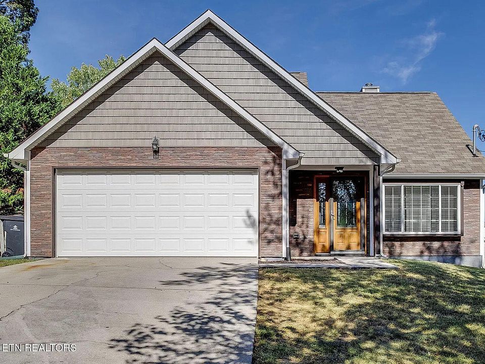 1st image of 3273 Kingsmore Dr