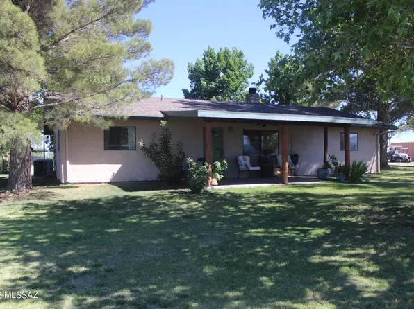 13201 S Falling Star Ln, Pearce, AZ 85625