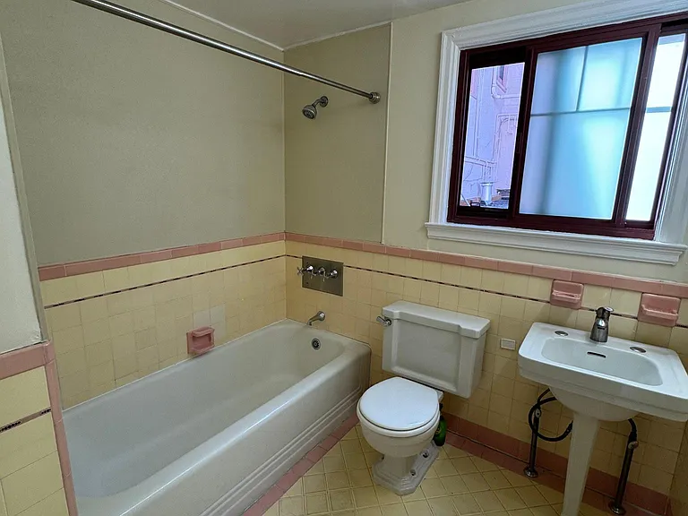 104 Hillcrest Blvd #11 — Photo 8