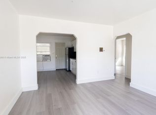 7021 NW 4th Ct, Miami, FL 33150