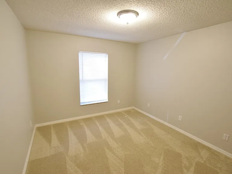 120 N Cervidae Dr — Photo 17