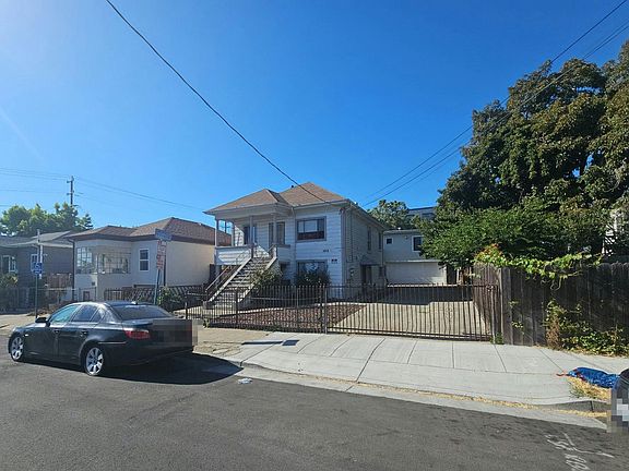 2nd image of 1012 44th St Unit A-d