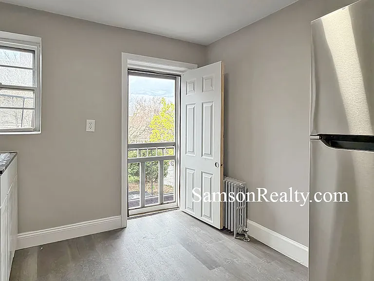 41 Jenckes St #3 — Photo 10