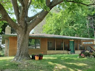 S1638 State Road 35, Alma, WI 54610