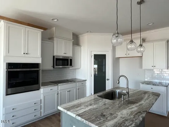 771 Olive Branch Dr, Smithfield, NC 27577