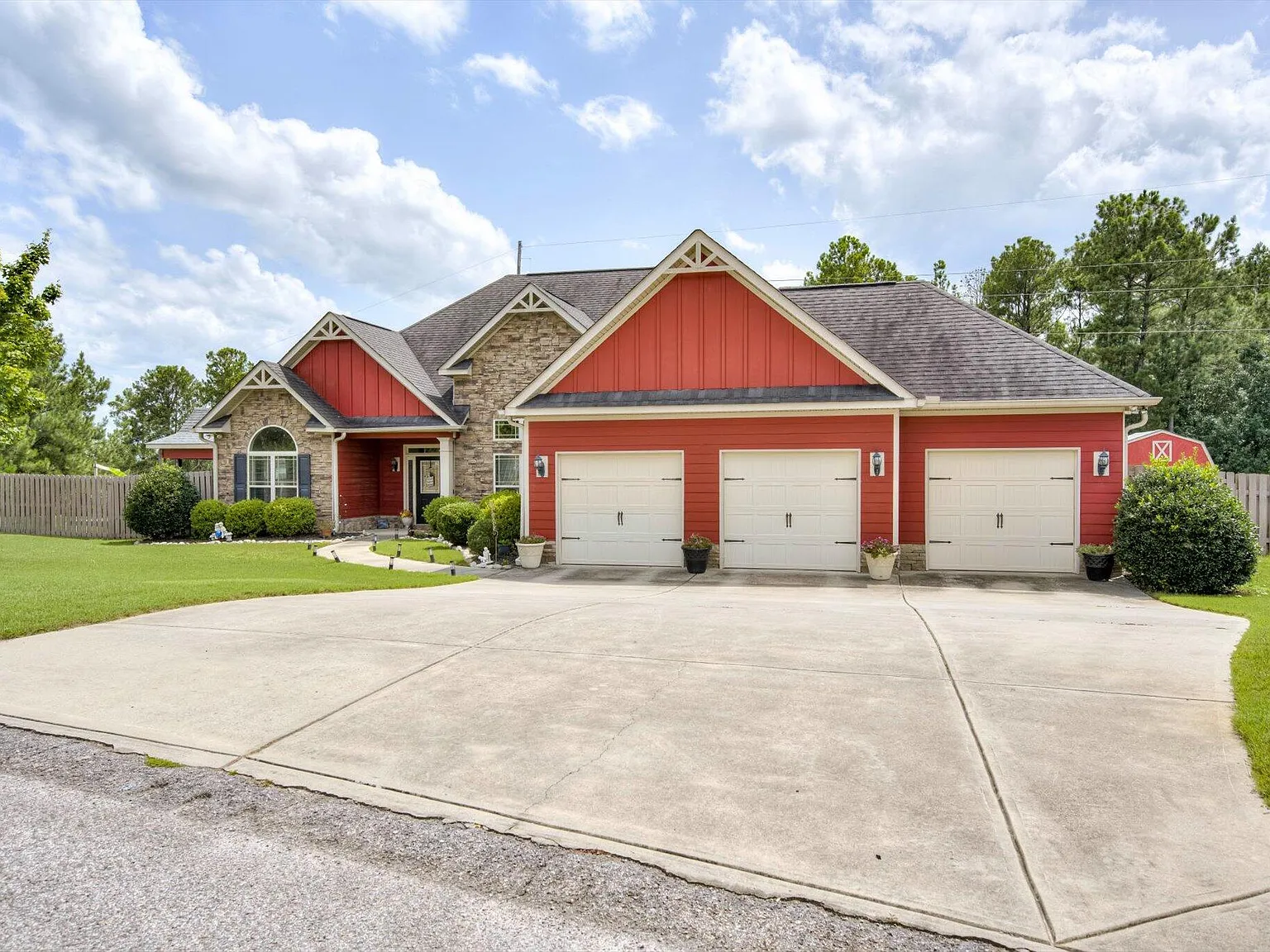 4 bed, 4.0 bath, 3051 sqft, $2,950 — Photo 2