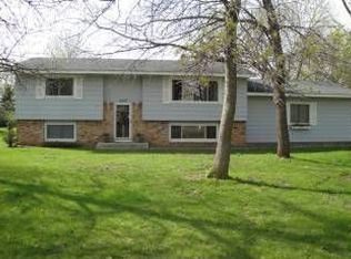 4363 Sequoia Dr, Eagan, MN 55122