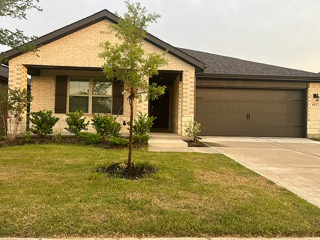 812 Birdie Dr — Photo 4