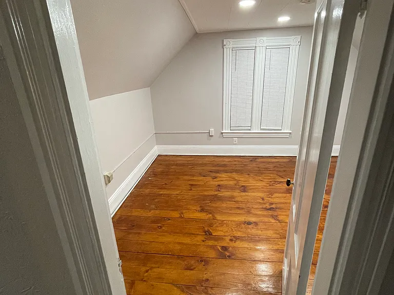 S Beech St — Photo 7