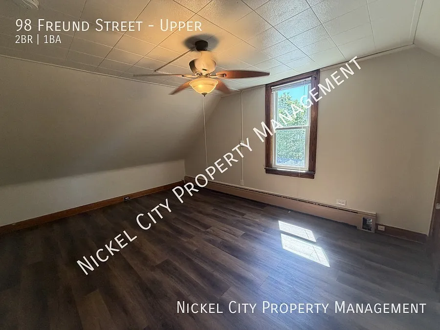 98 Freund Street - Upper — Photo 4