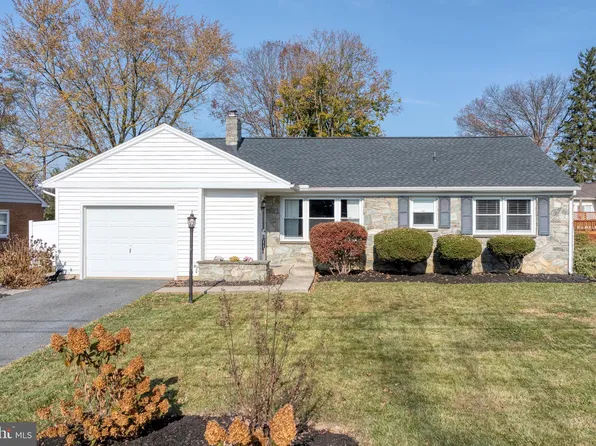 2197 Veumont Dr, Lancaster, PA 17601