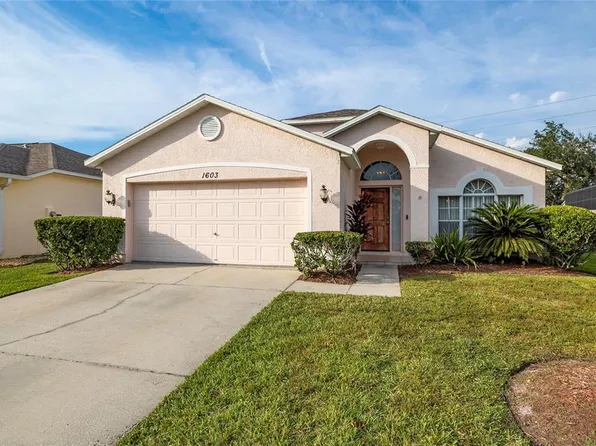 1603 Gray Bark Dr, Oldsmar, FL 34677