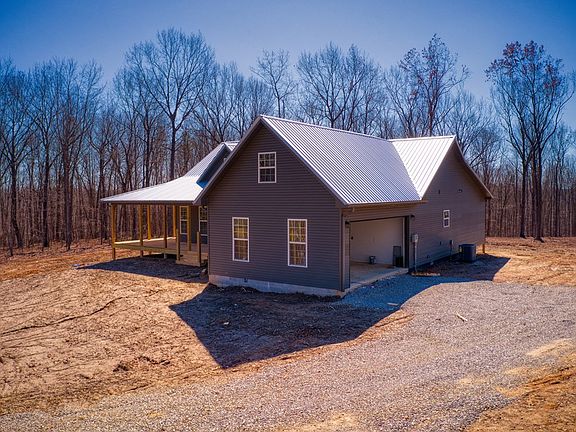 3rd image of 1230 Darrow Ridge Rd