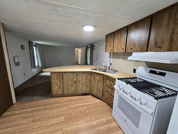 4th image of W5120 Shady Ln