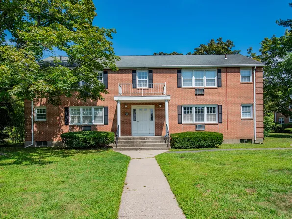 3 Brickyard Road #13B, Farmington, CT 06032