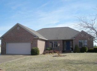 908 N Chickasaw Dr, Fort Branch, IN 47648