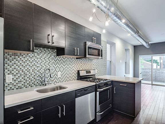 4th image of 927 N 2nd St #3