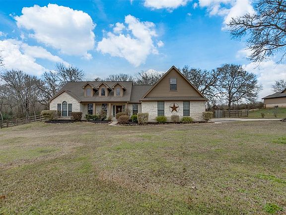 3rd image of 22100 Stone Creek Ln