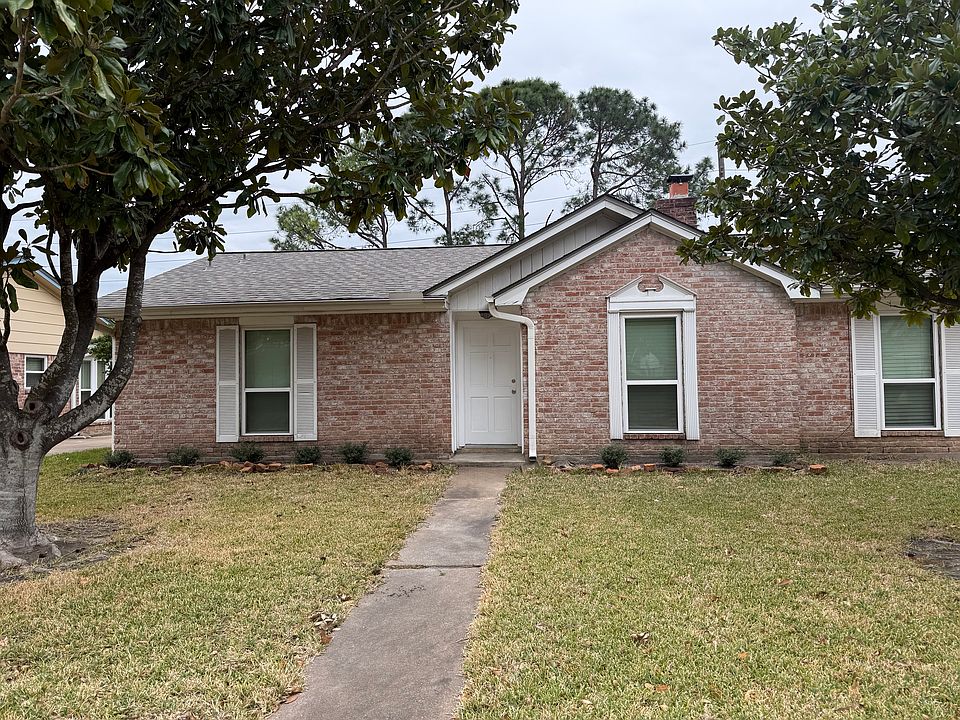 1st image of 11407 Brook Meadows Ln