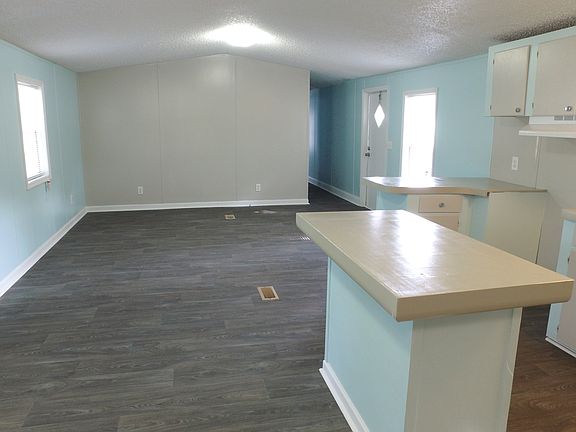 4th image of 3535 Roberts Ave Lot 185
