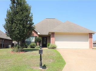 309 Shadow Creek Ave, Pineville, LA 71360